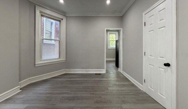 Foto del edificio - 1731 N Redfield St