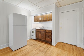 Building Photo - 1440 W Howard St