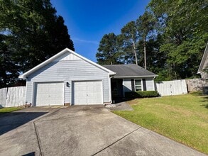 Building Photo - 5813 Bacarro Pl