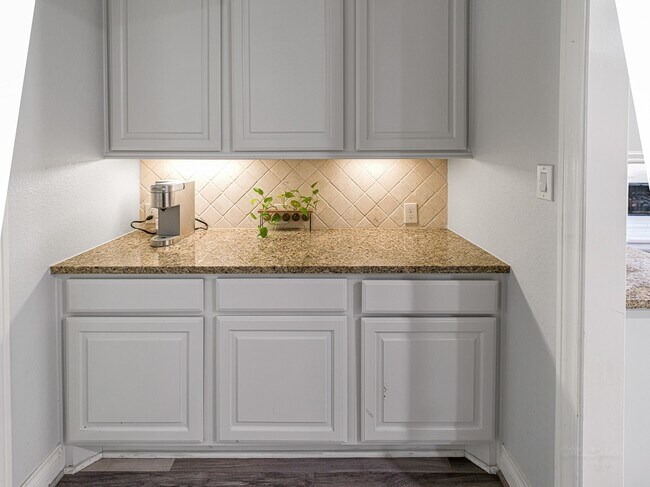Foto del edificio - 27703 Lodgemist Ct