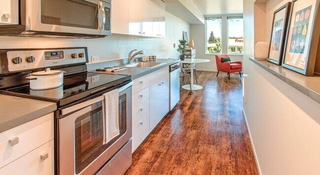 Foto del edificio - z-031026-Janus Apartments