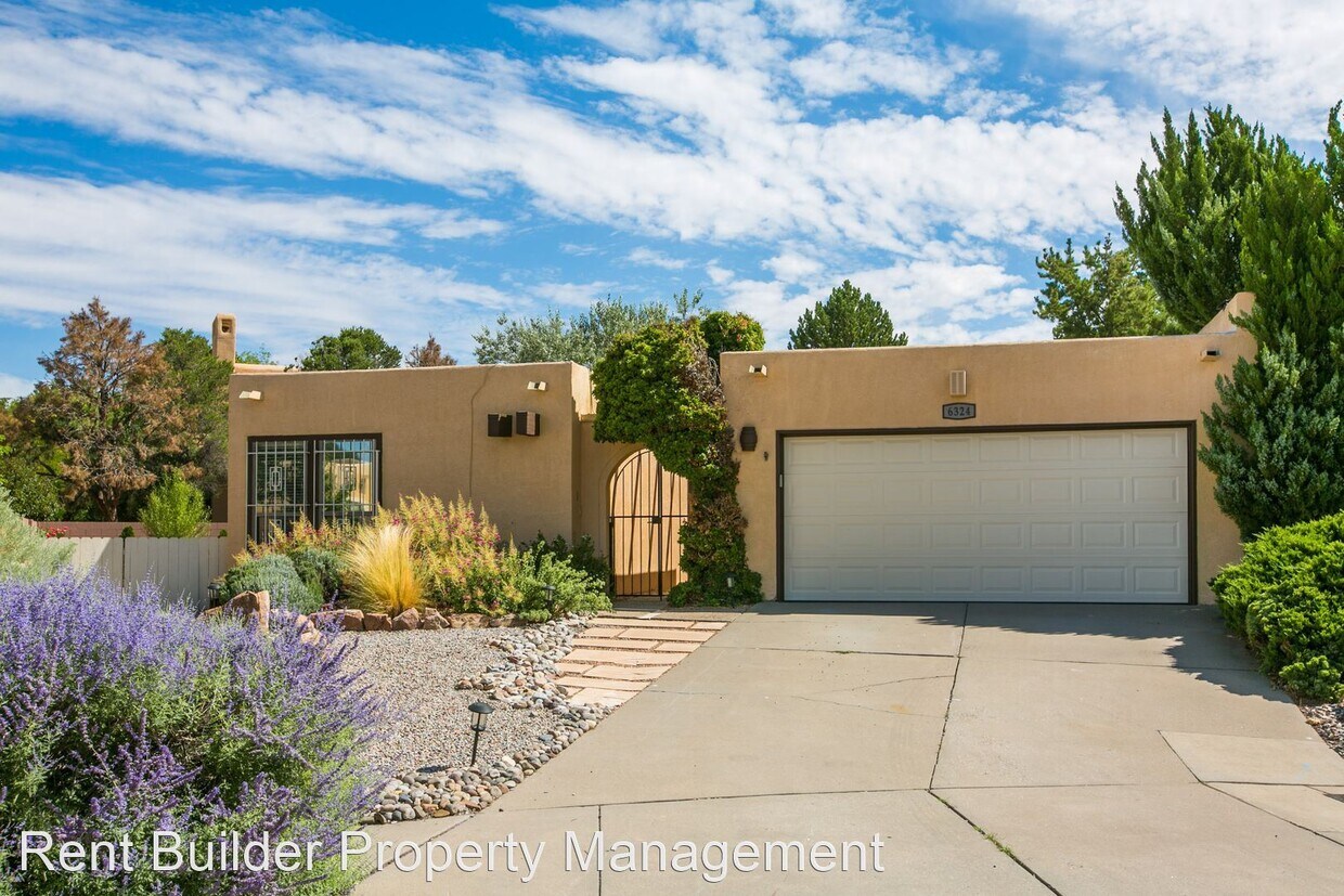Foto principal - 6324 Admiral Rickover Dr NE