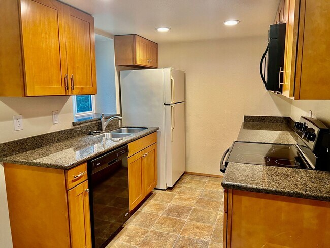 Foto del edificio - 2Bd/1Ba Lynnwood Apartment