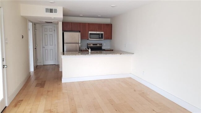 Foto del edificio - 909 Reinli St