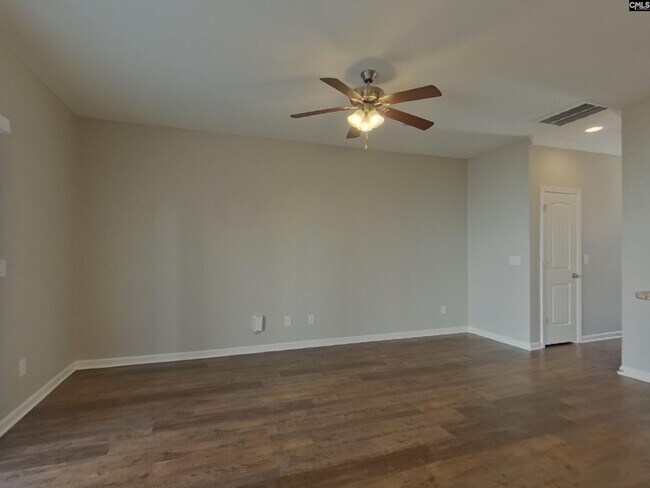 Foto del edificio - 926 Dawsons Park Wy