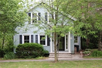Building Photo - 116 Pleasant St