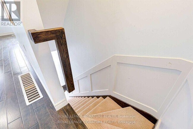 Building Photo - 16 Whitehaven Ln