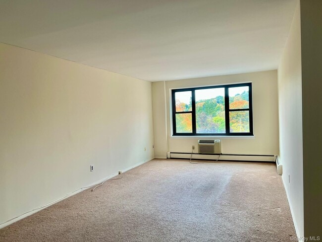Building Photo - 77 Carpenter Ave
