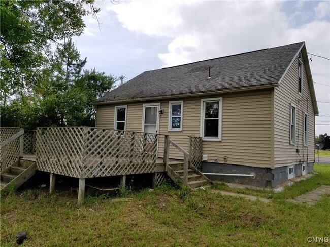 Building Photo - 6404 E Taft Rd