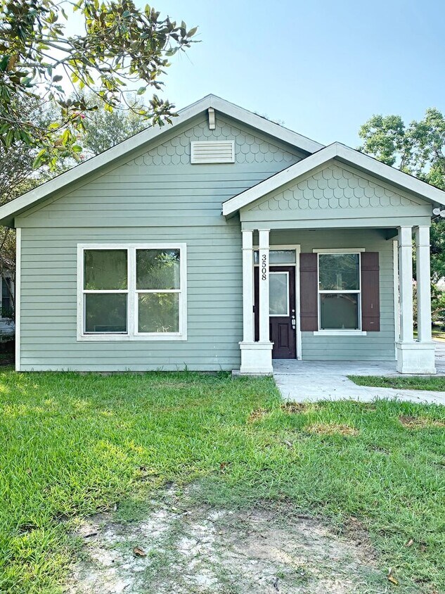 Foto principal - 3508 7th St