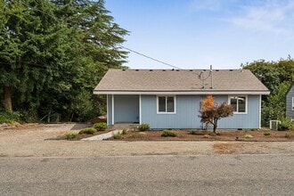 Building Photo - 1720 N Wycoff Ave