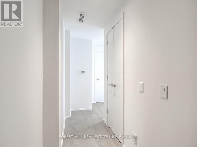 Photo du bâtiment - 5 Soudan Ave