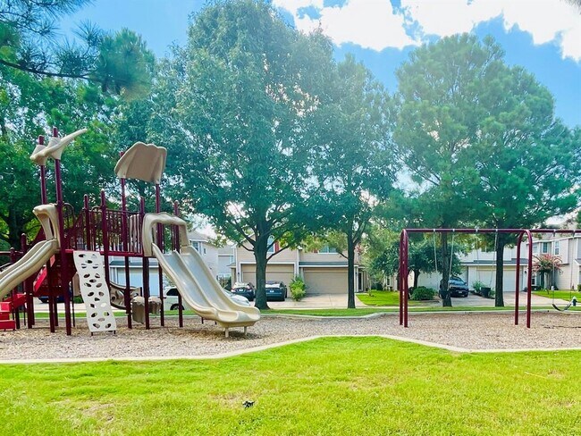 Building Photo - 25235 Bentley Glen Ln