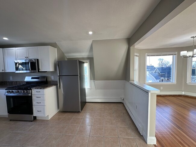 Building Photo - 76 Fremont St