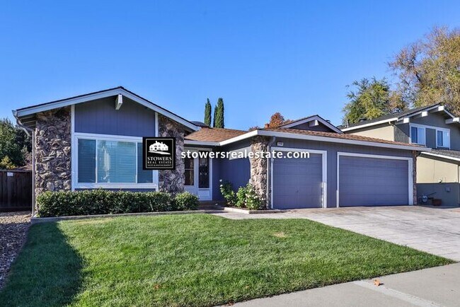 Foto del edificio - 3186 Berkshire Ct