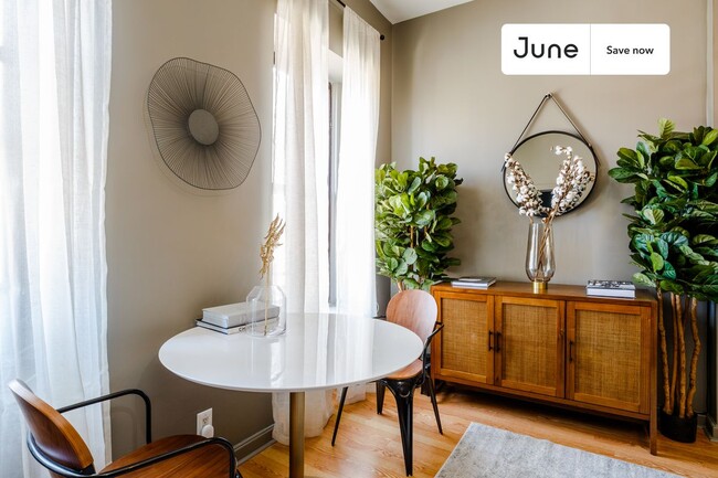 Photo - 336 W 46th St Apartment