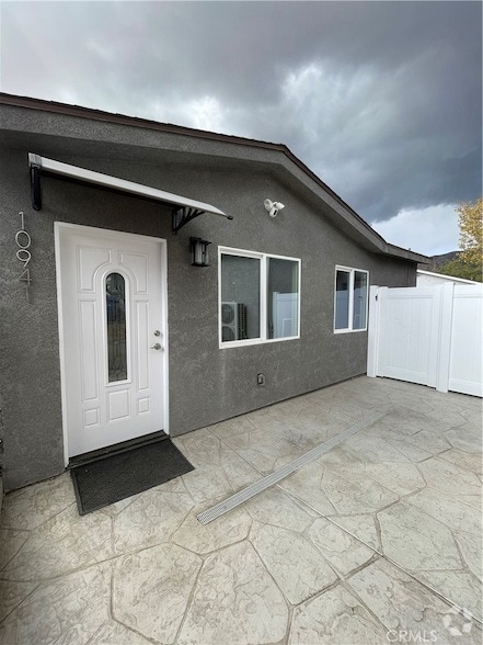 Building Photo - 10941 Oro Vista Ave