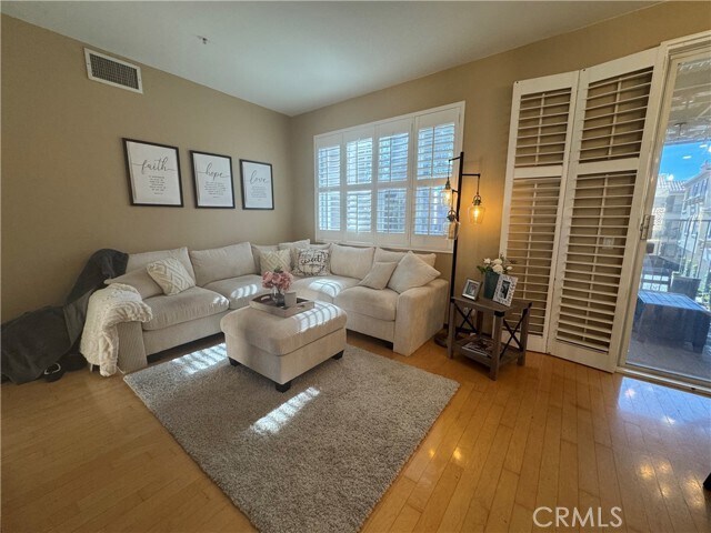 Foto del edificio - 219 Seacountry Ln