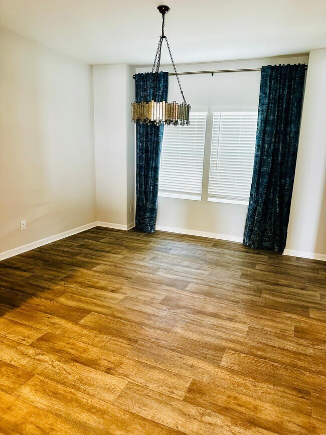 Foto del edificio - 15104 Meacham Farm Dr