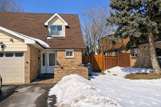 Building Photo - 10 Salisbury Cir