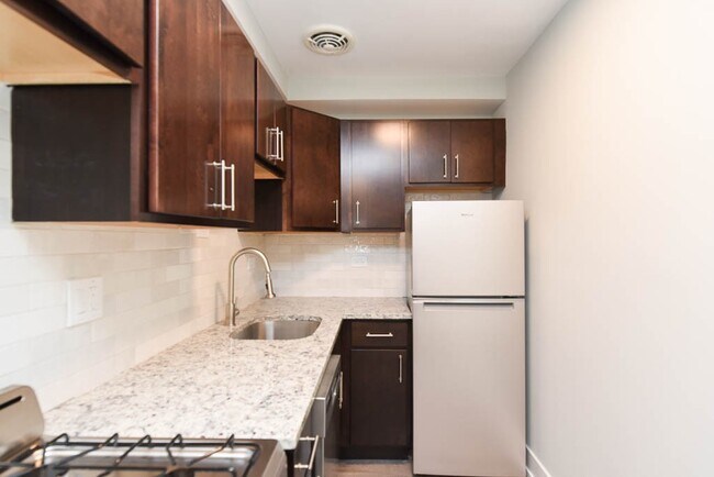 Foto del edificio - 503 W Barry Ave