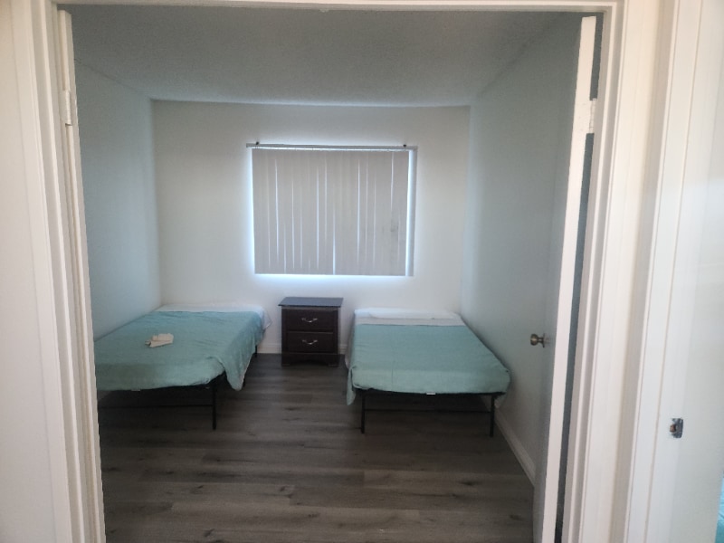 Foto principal - 4727 Ashby St