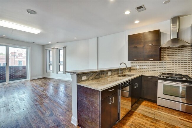 Building Photo - 3505 N Elston Ave