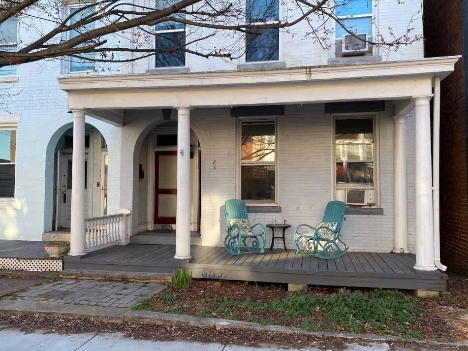 Primary Photo - 26 S Davis Ave