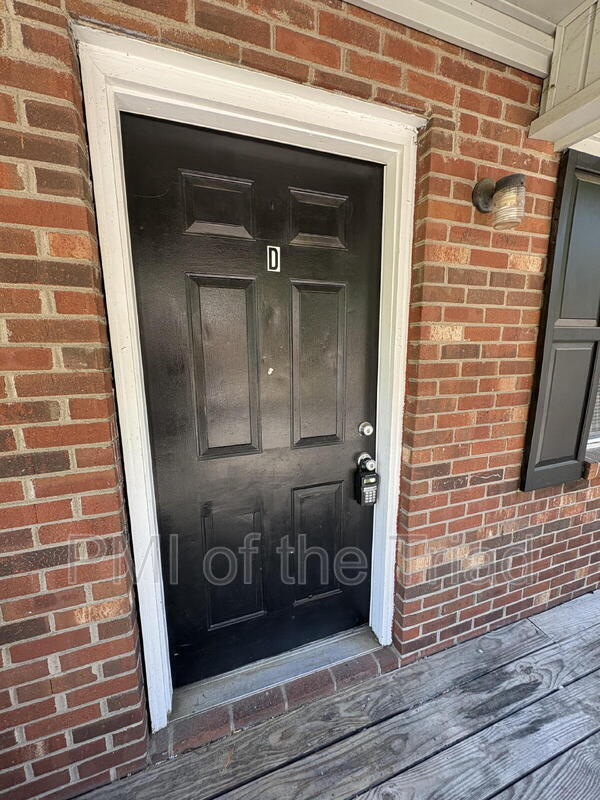 Photo - 1600 Oak Croft St Apartment