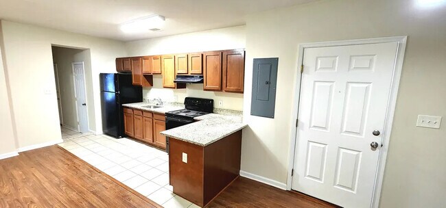 Foto del edificio - 173 36th St NE