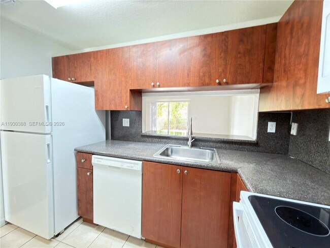 Foto del edificio - 2216 NW 135th Terrace