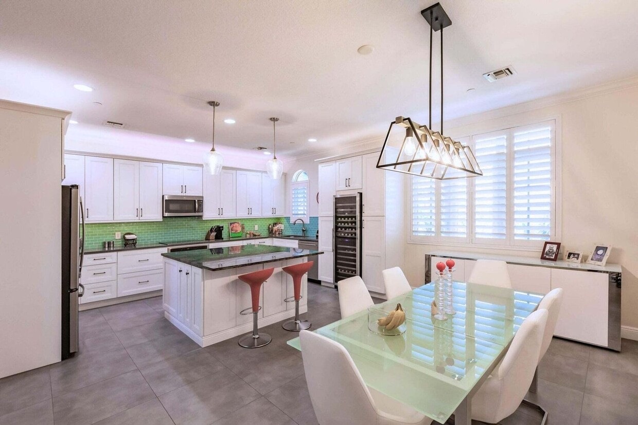 Foto principal - 820 Virginia Gardens Dr