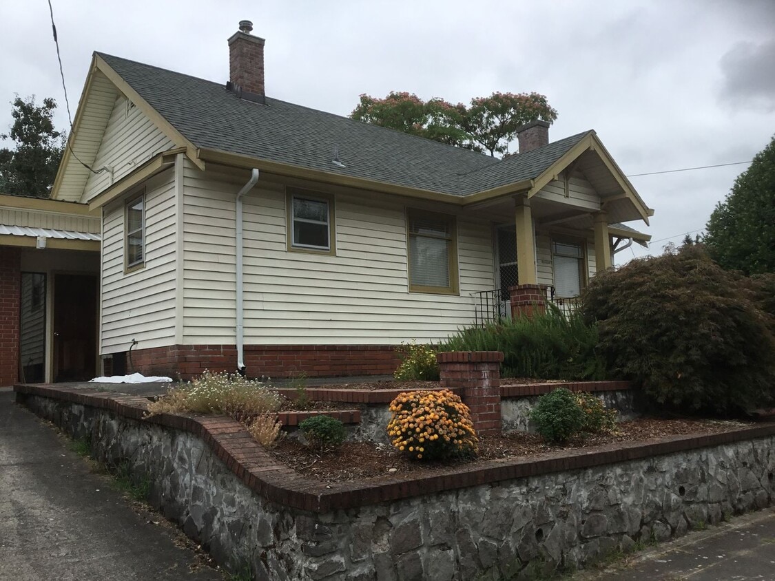 Overlook Charmer - Overlook Charmer