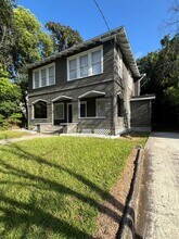 Building Photo - 2561 Rosselle St