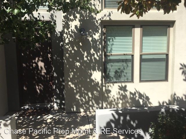 Primary Photo - 2 br, 2.5 bath House - 8242 Lemon Avenue