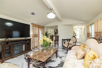 Building Photo - 22526 Threefold Ridge Dr