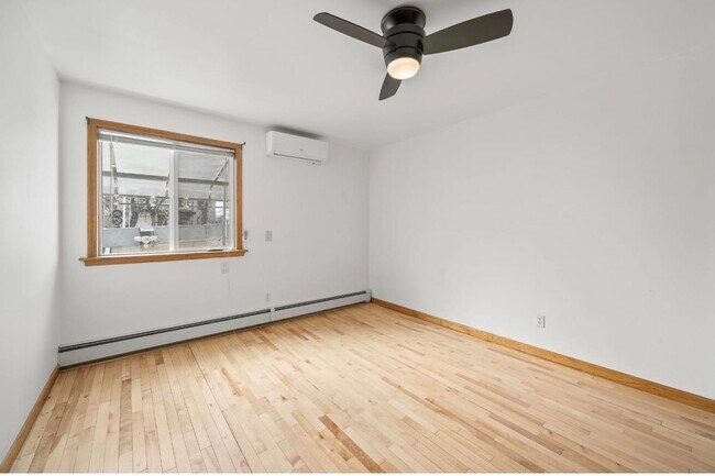 Building Photo - 93 Lord Ave