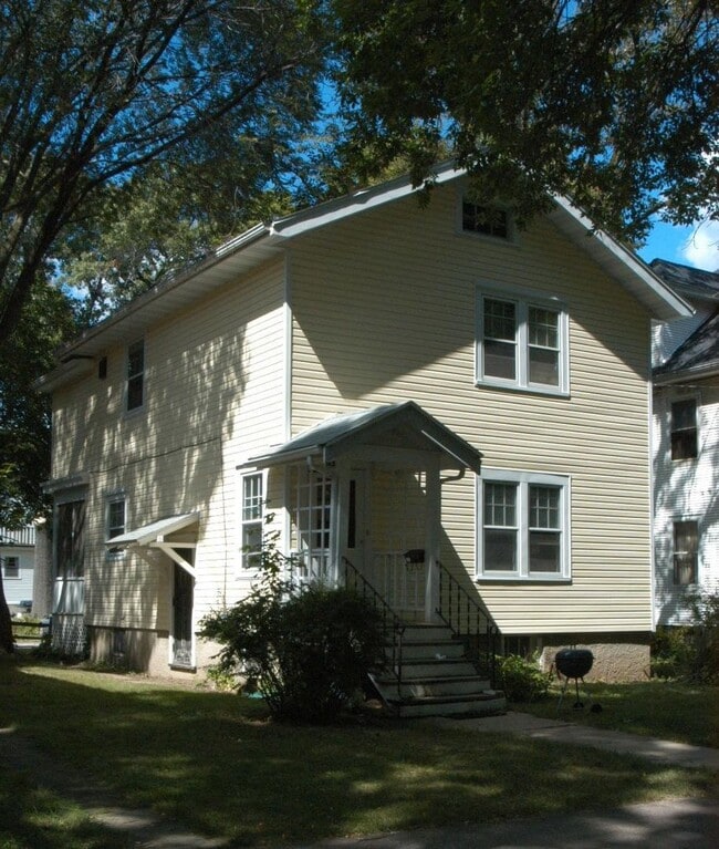 Building Photo - 1614 Adams St