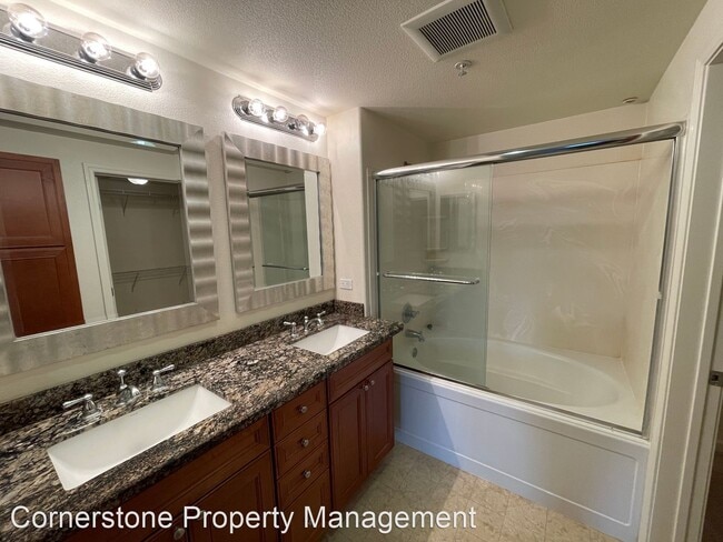 Foto del edificio - 2 br, 2 bath House - 809 Auzerais Ave #439