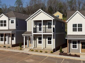 Building Photo - 1337 Meridian St