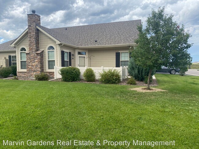 Foto del edificio - 3 br, 2.5 bath House - 2395 Santa Fe Unit #D