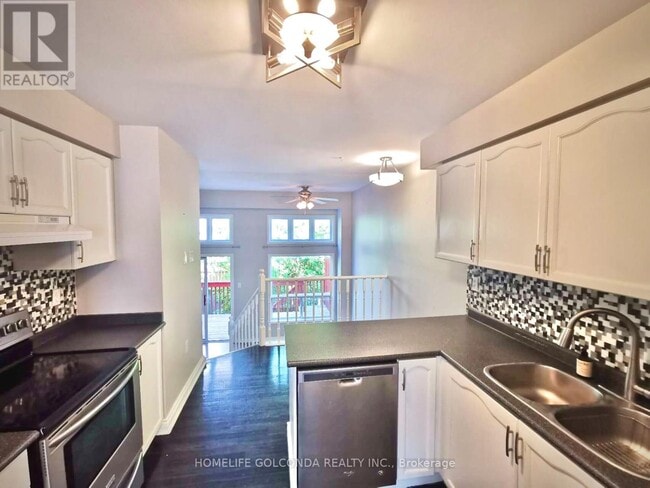 Building Photo - 380 Riddell Ct