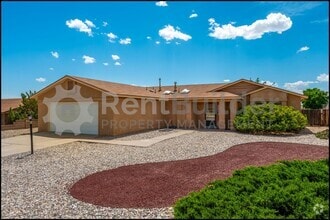 Building Photo - 537 Terrace Dr NE