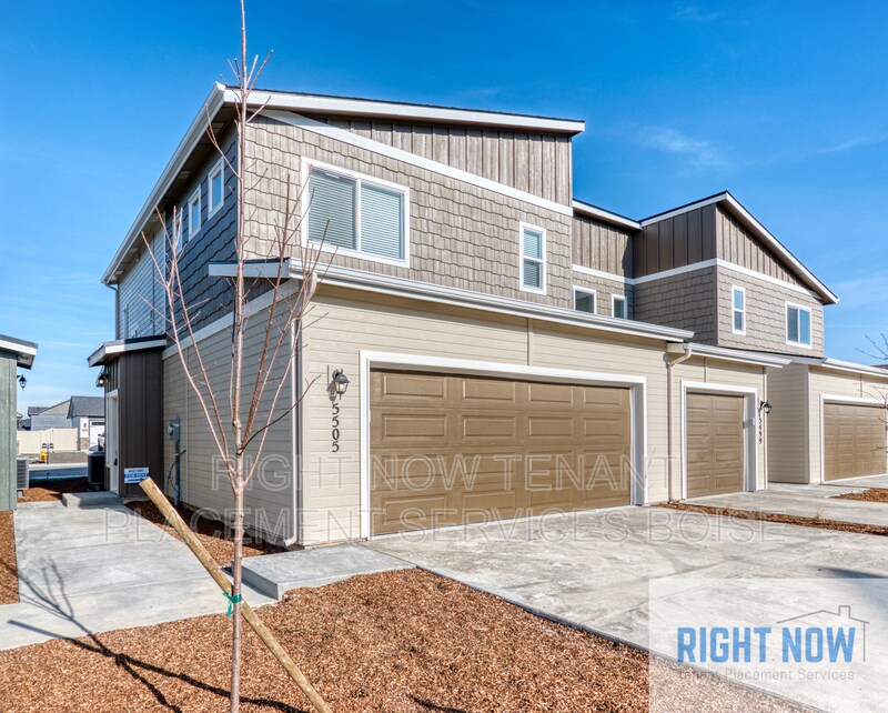 Primary Photo - 5505 E Bollo St