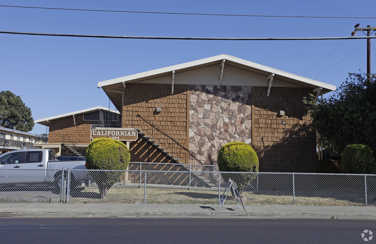 Foto del edificio - Californian Apartments