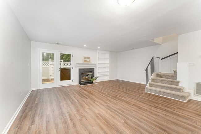 Building Photo - Everything You Need. All Right Here at Lakepointe Village Townhomes!