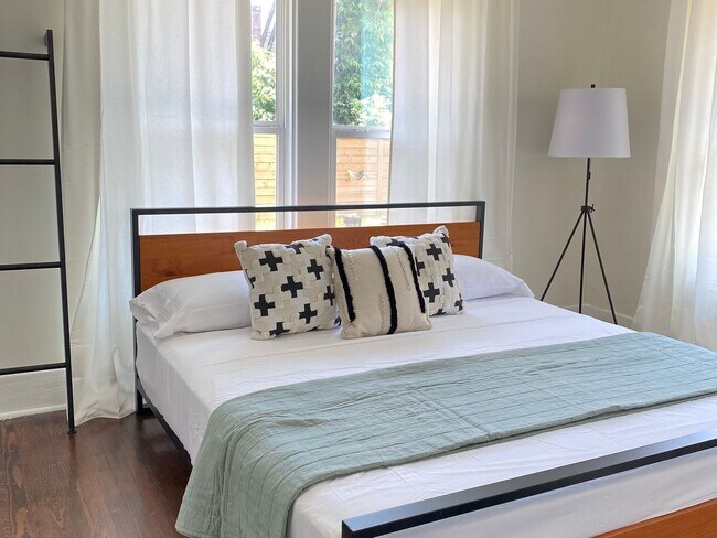 Foto del edificio - 3 Bedroom Single Family Home in Houston