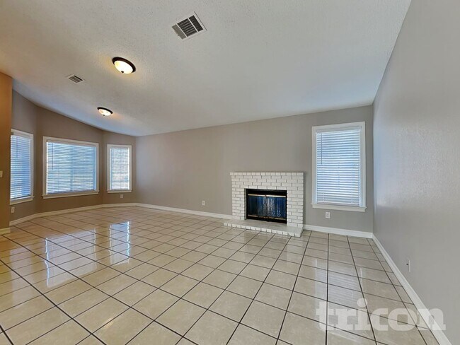 Building Photo - 4401 Montara Dr