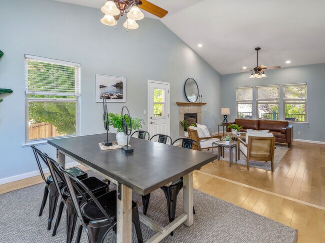 Foto del edificio - 4008 Plateau Cir