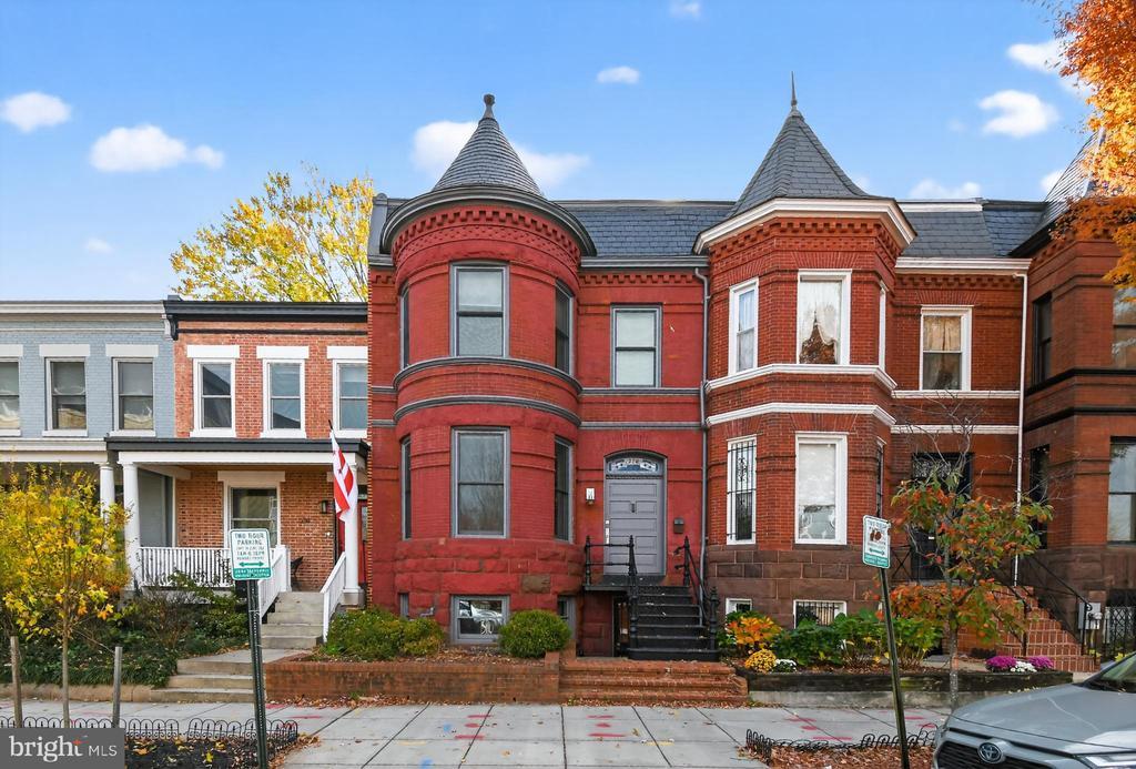 Foto principal - 216 N St NW